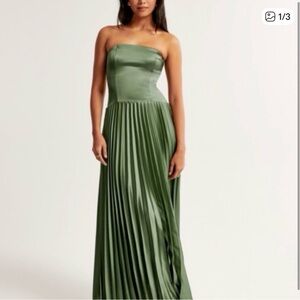 Wedding Guests! Sold out Abercrombie Giselle Drop Waist Green Strapless Dress
